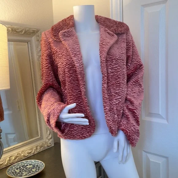HAROLD’s Faux Fur Jacket with Hidden button closure down front. Like new - Picture 2 of 9